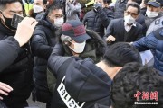 起卦在线多次未经允许外出，“素媛案”凶手赵斗淳再次被拘留